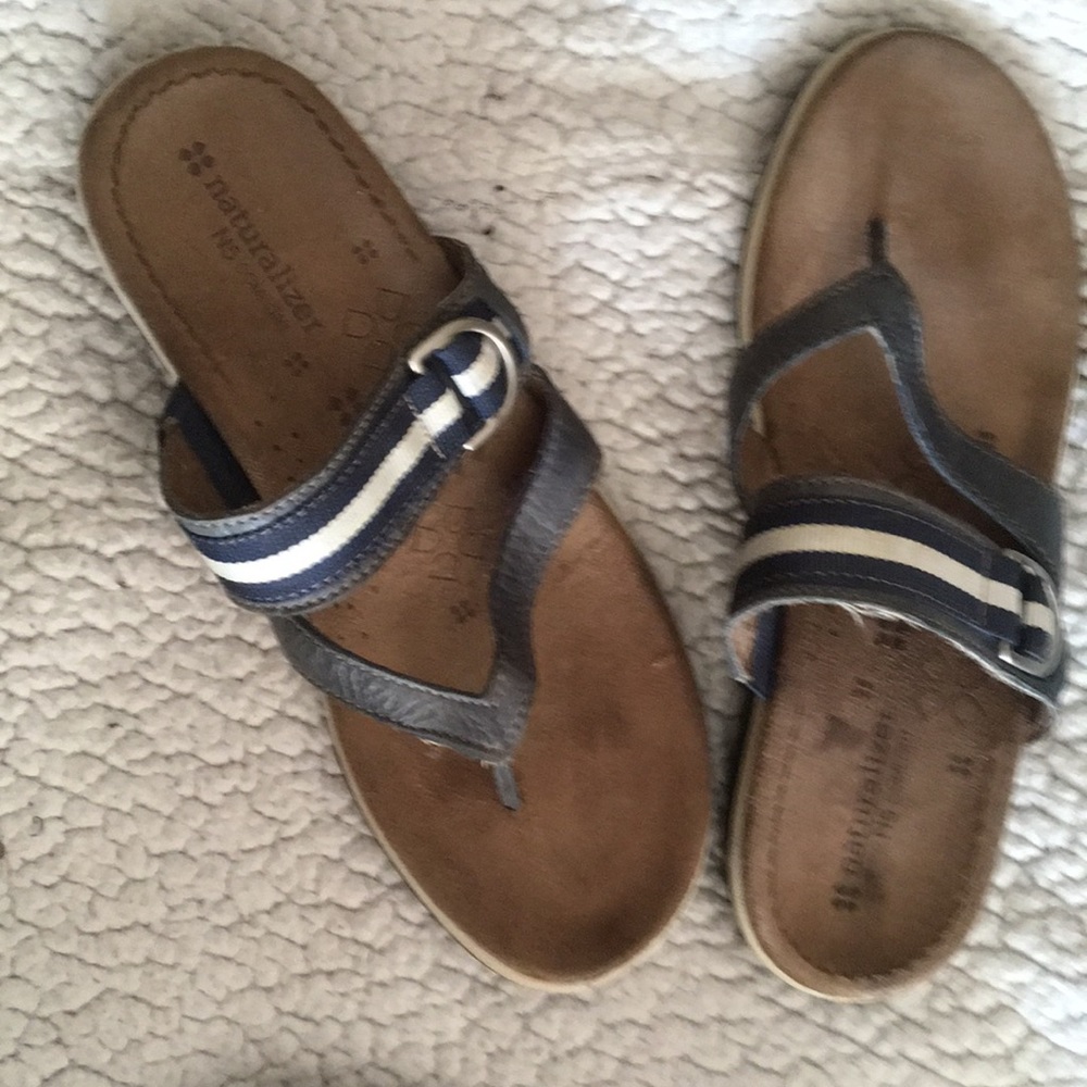 Sandals - Picture 3 of 3